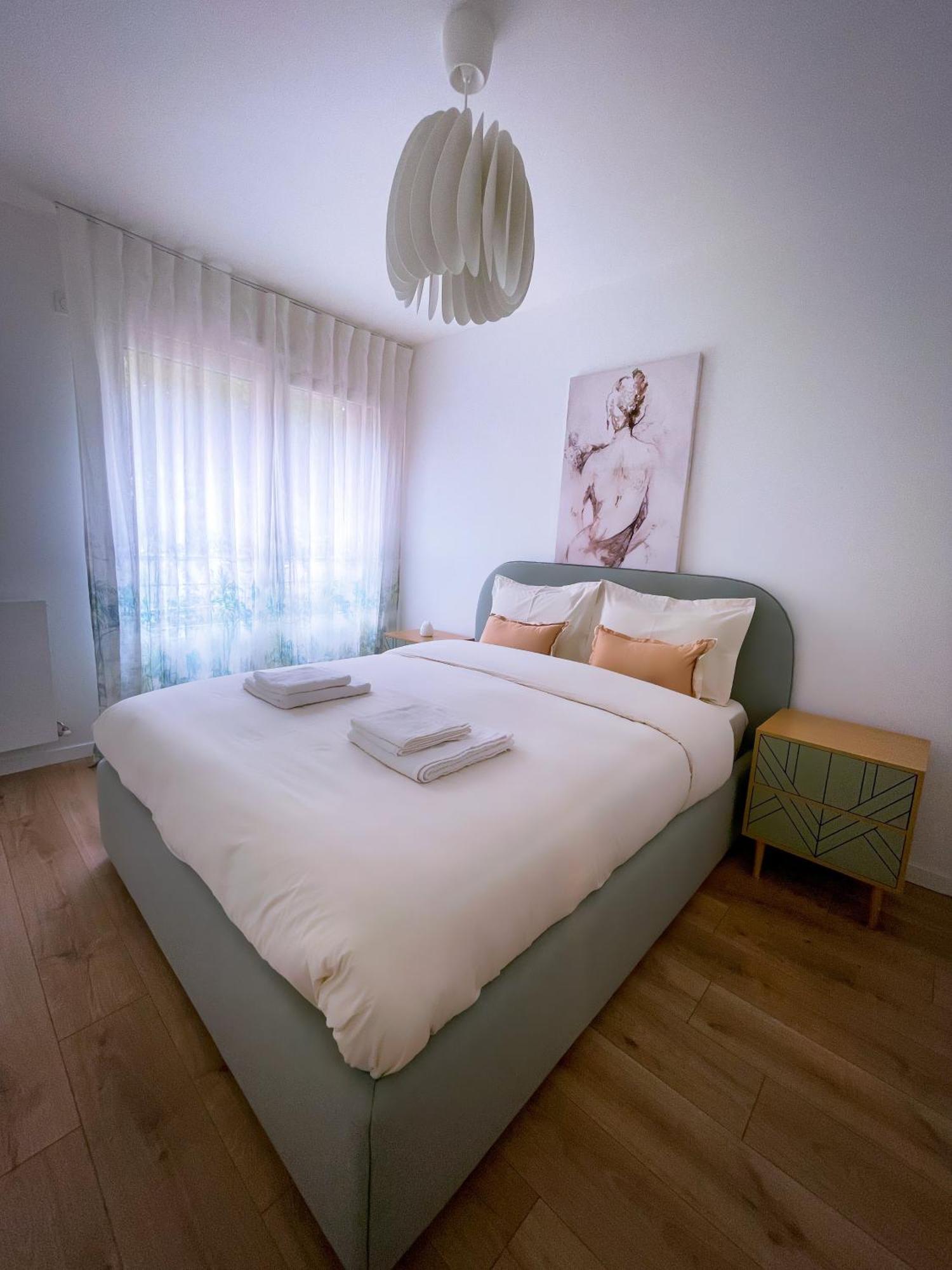 Grand Appartement Клиши Экстерьер фото